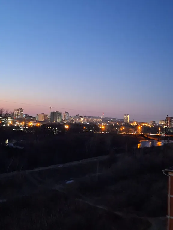 Уютная, новая квартира в центре города