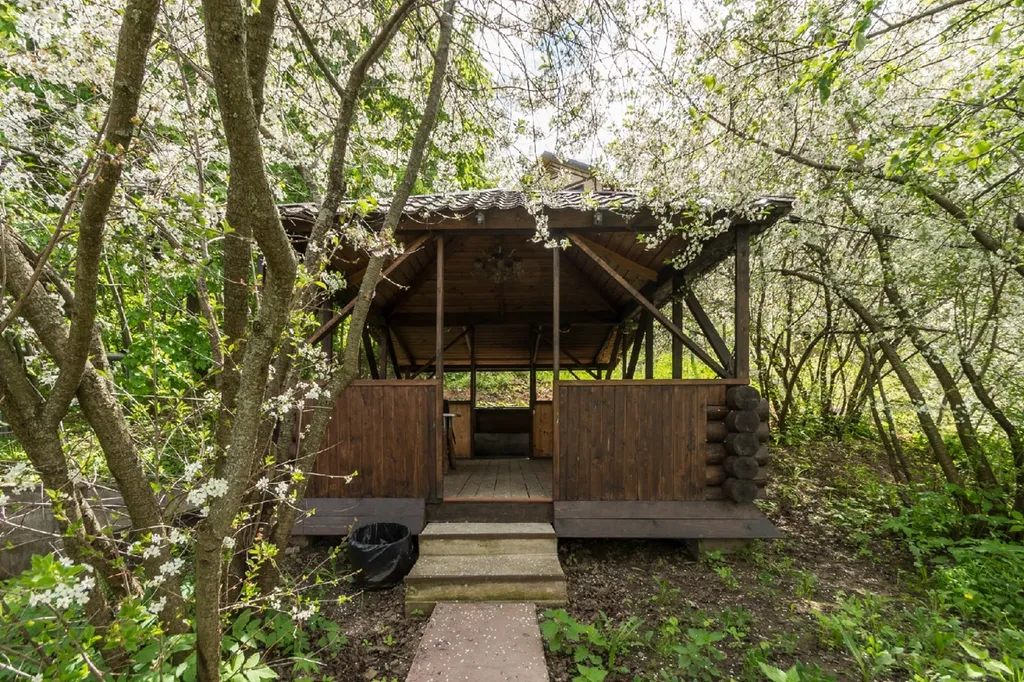 Дом ВИП с беседкой