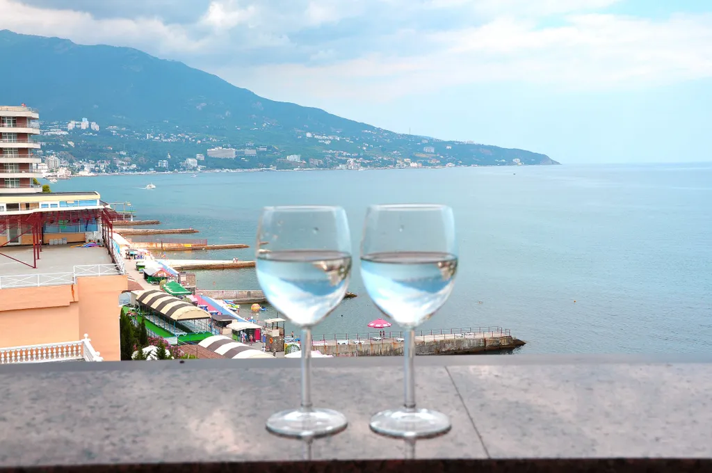 Супер-видовая квартира в Ливадии на берегу моря