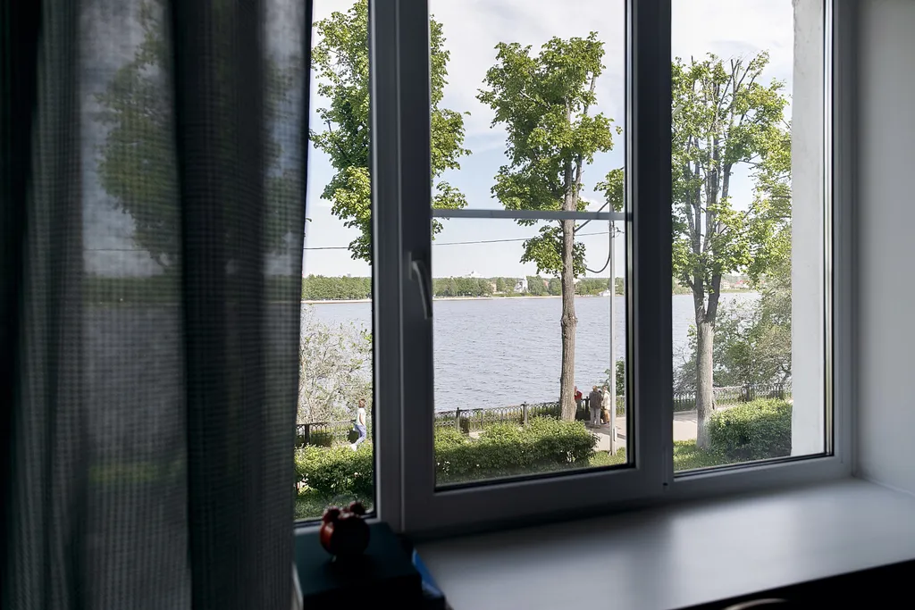 Квартира Квартира Студия на набережной с видом на реку — Ярославль