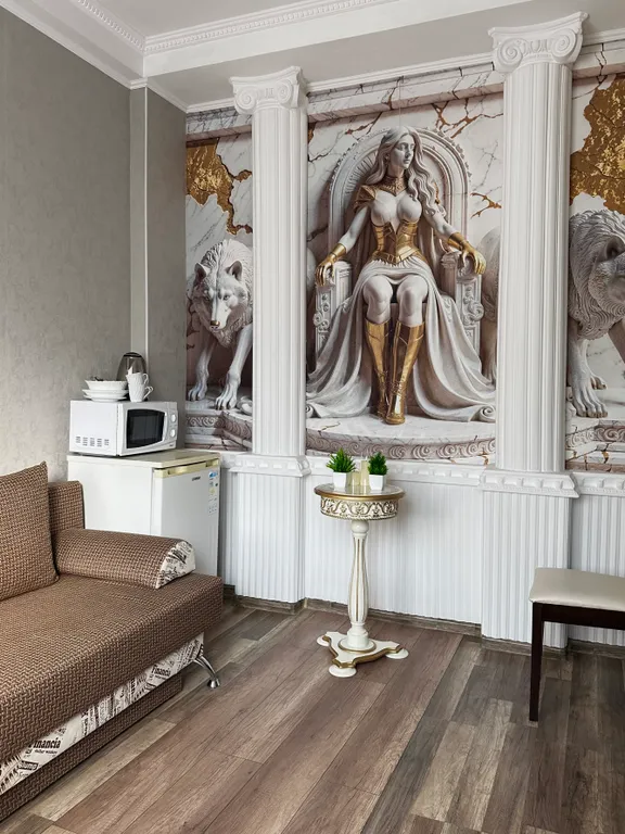 Двухкомнатный номер улучшенный комфорт в античном стиле, 2 этаж