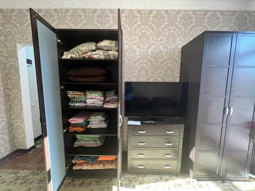 1-комнатная сталинка в Сухуме у моря