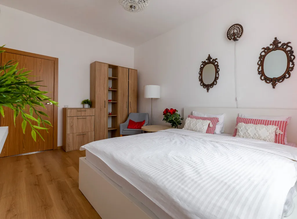 Квартира Большая квартира рядом с НИИ Петрова — Песочный