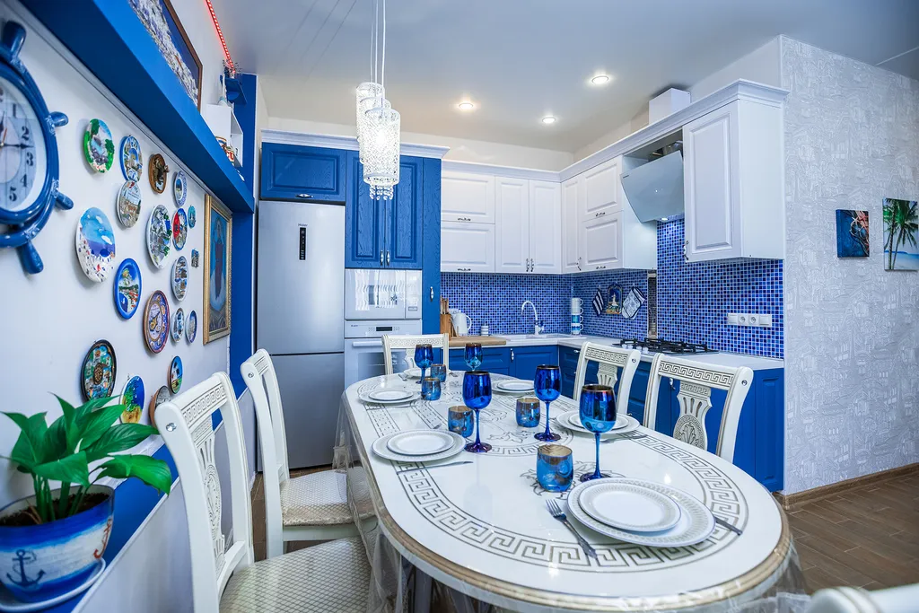 Большая евродвушка на берегу открытого моря