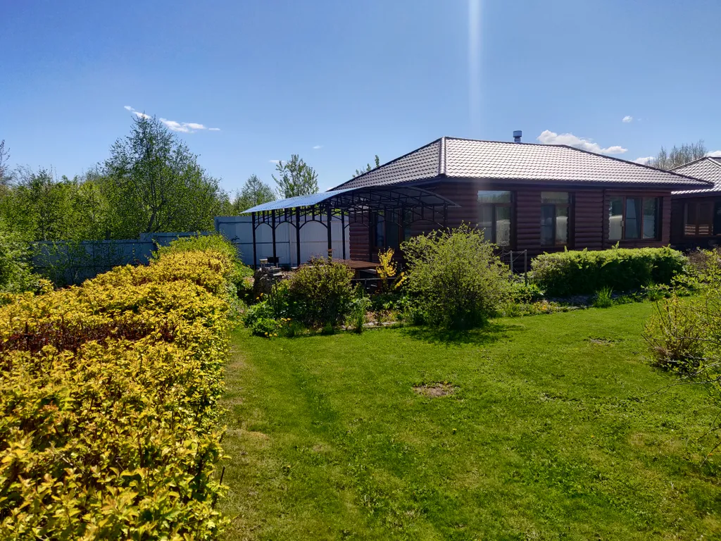 Коттедж Домик с баней на берегу реки Волхвов — Бор