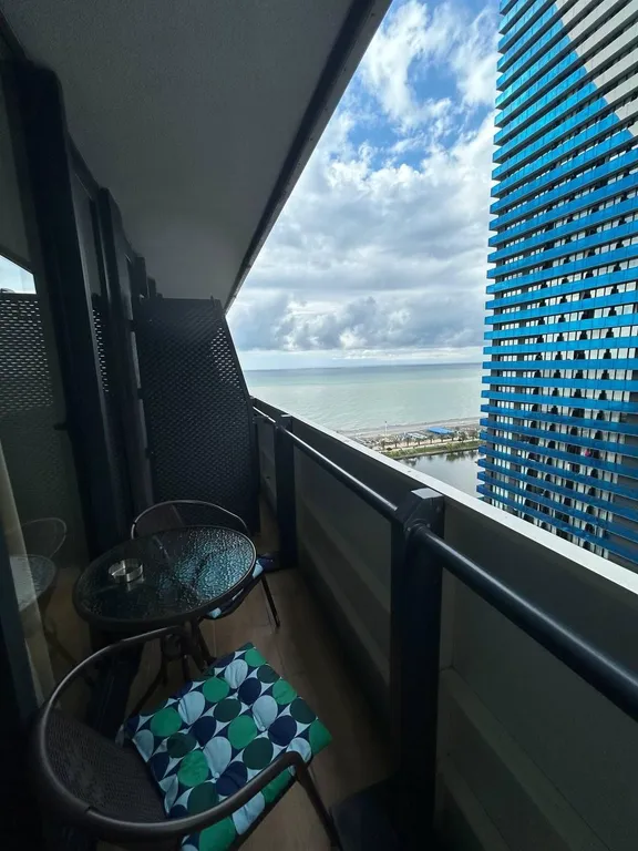 Квартира Апартаменты студия в центре города в Orbi city с видом на море и горы — Батуми