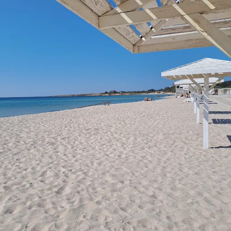 Уютная студия с видом на озеро