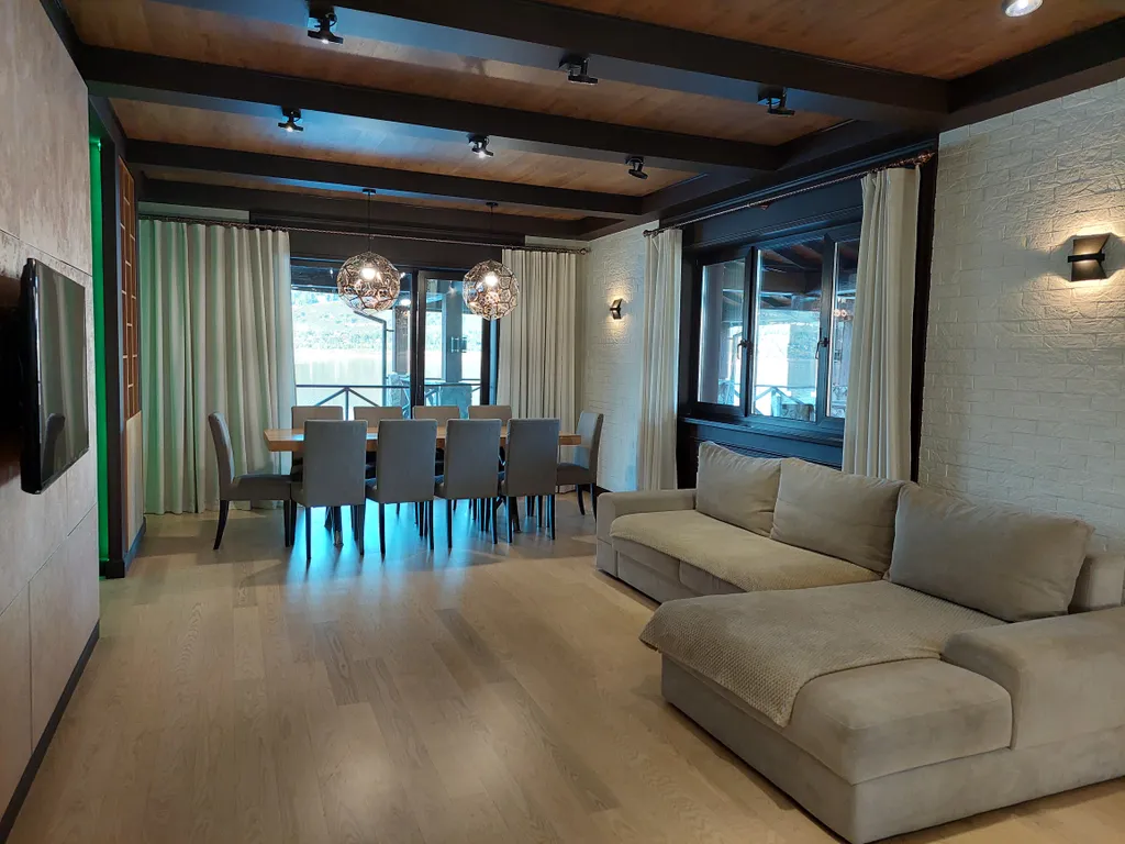 Коттедж на берегу Ангары