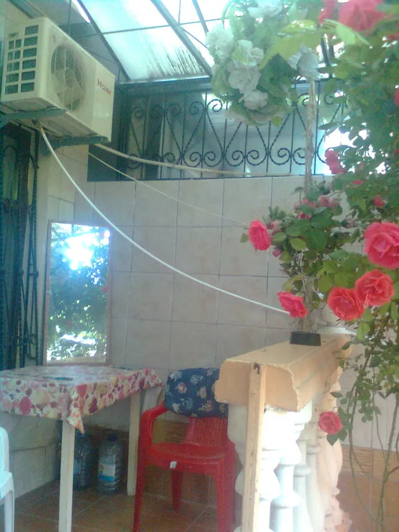 Часть домовладения с отдельным уютным двором