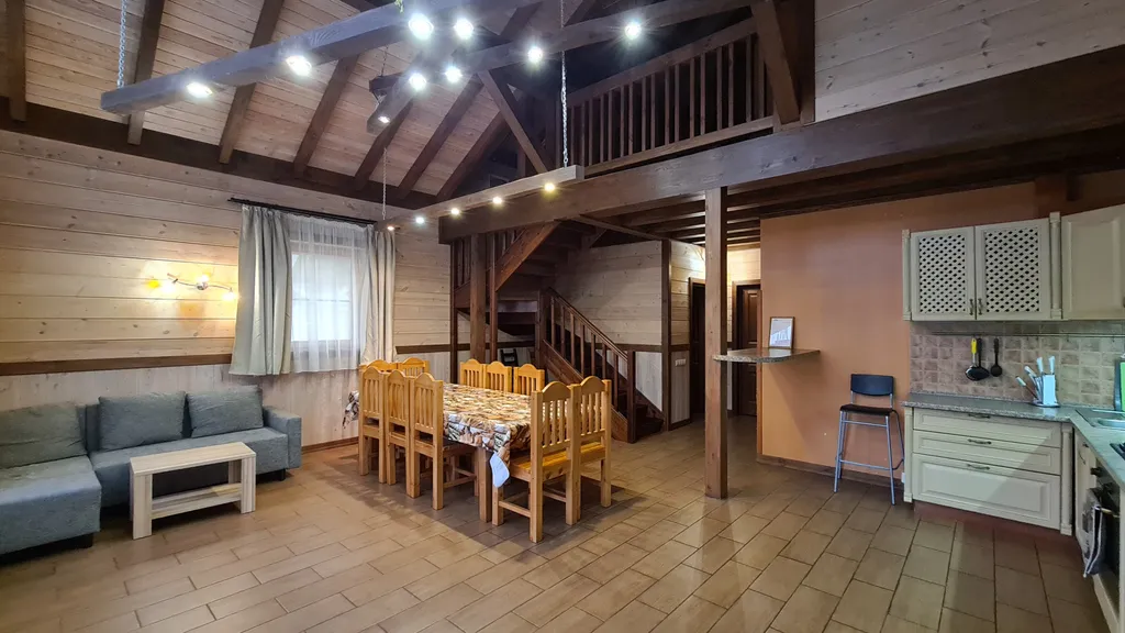 4-комнатный Дом