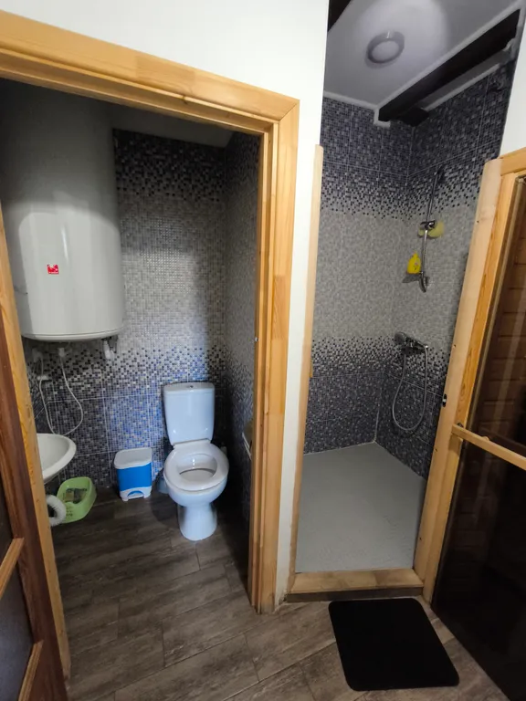 Деревенский дом у моря