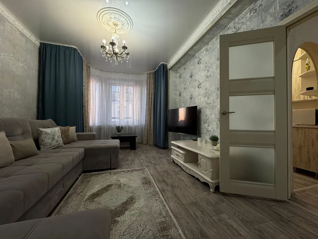 Двухкомнатная квартира рядом с Кремлем