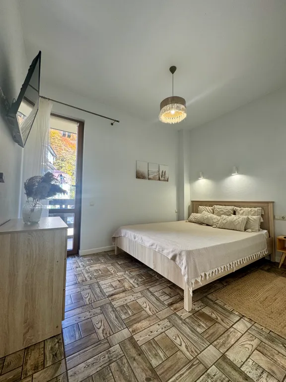 Просторные апартаменты с 2 спальнями в центре