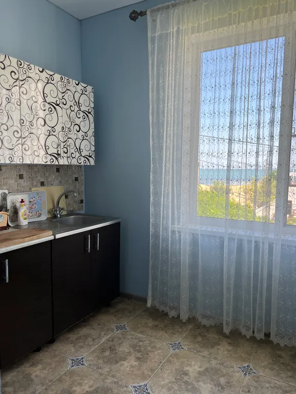 Апартаменты у моря с верандой и отдельным двором