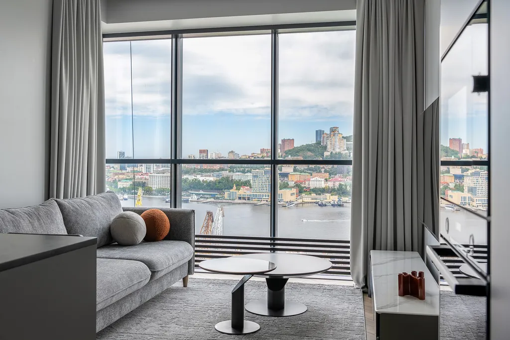 Панорамный апартамент с шикарным видом на море и золотой мост