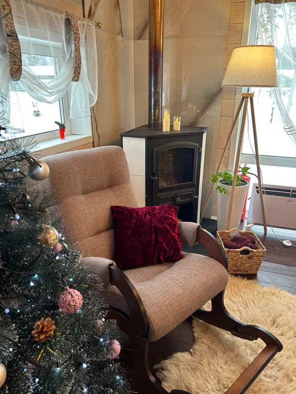 Голландский домик у леса