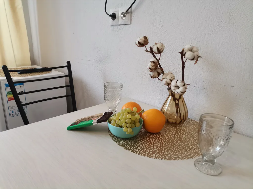 Квартира Современная студия на улице Мельникайте — Тюмень