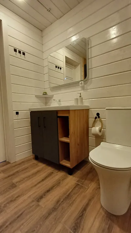 Домик у реки шале у Медведицы