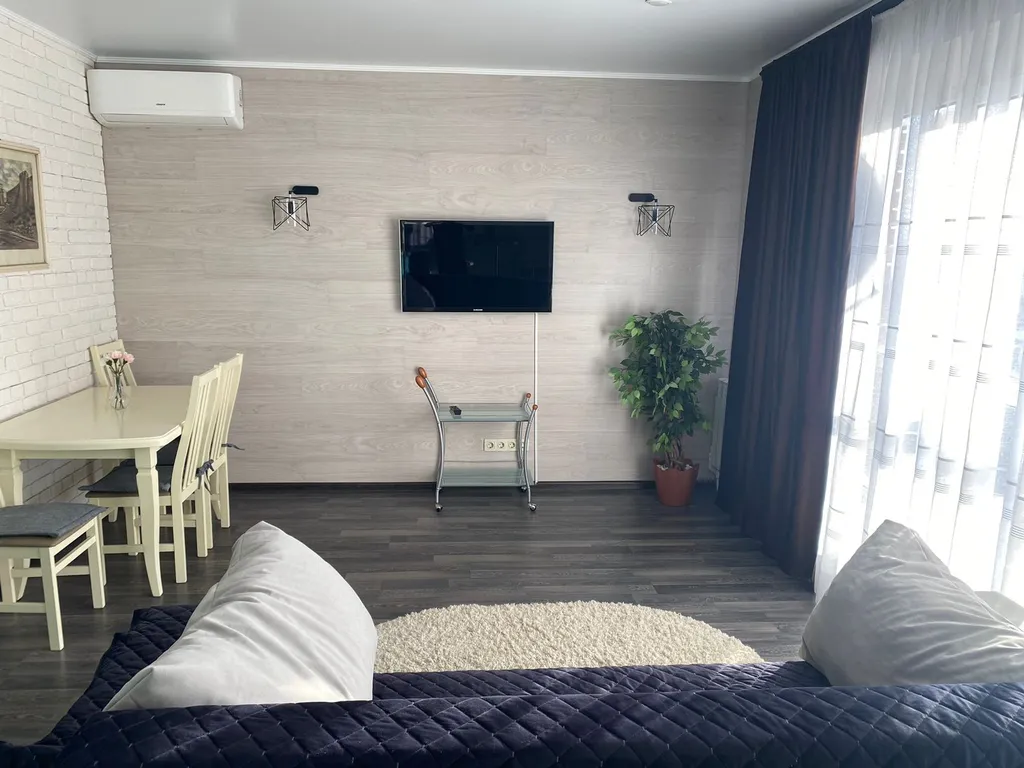 Уютная квартира с видом на озеро и ГЛЦ