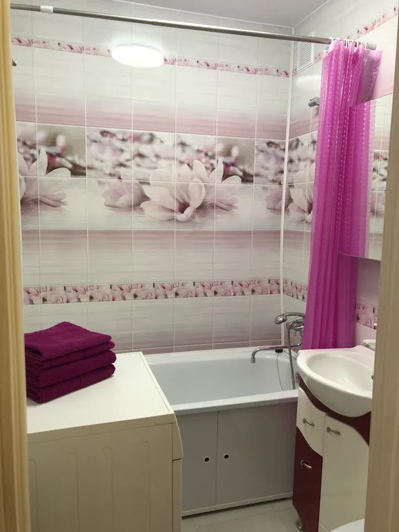 Квартира с 2 отдельными спальнями и кухней-гостиной, рядом с Елкой