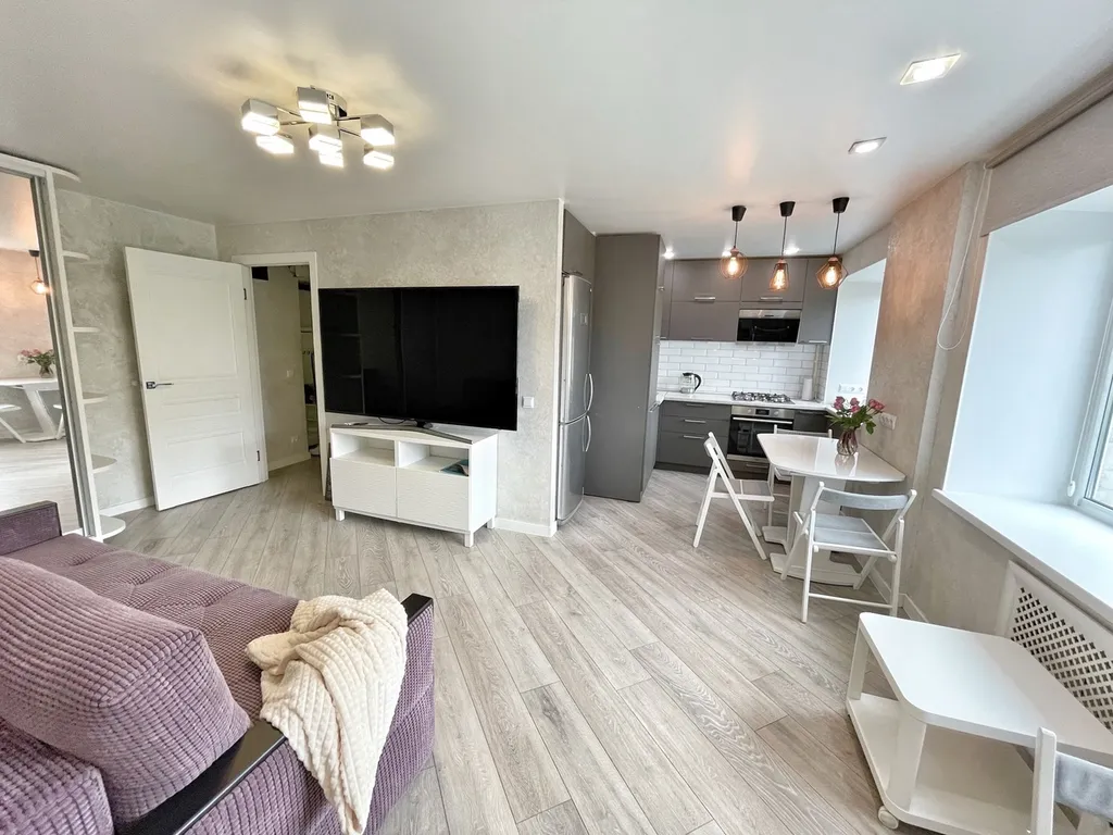 Современная 2-комнатная квартира в тихом центре