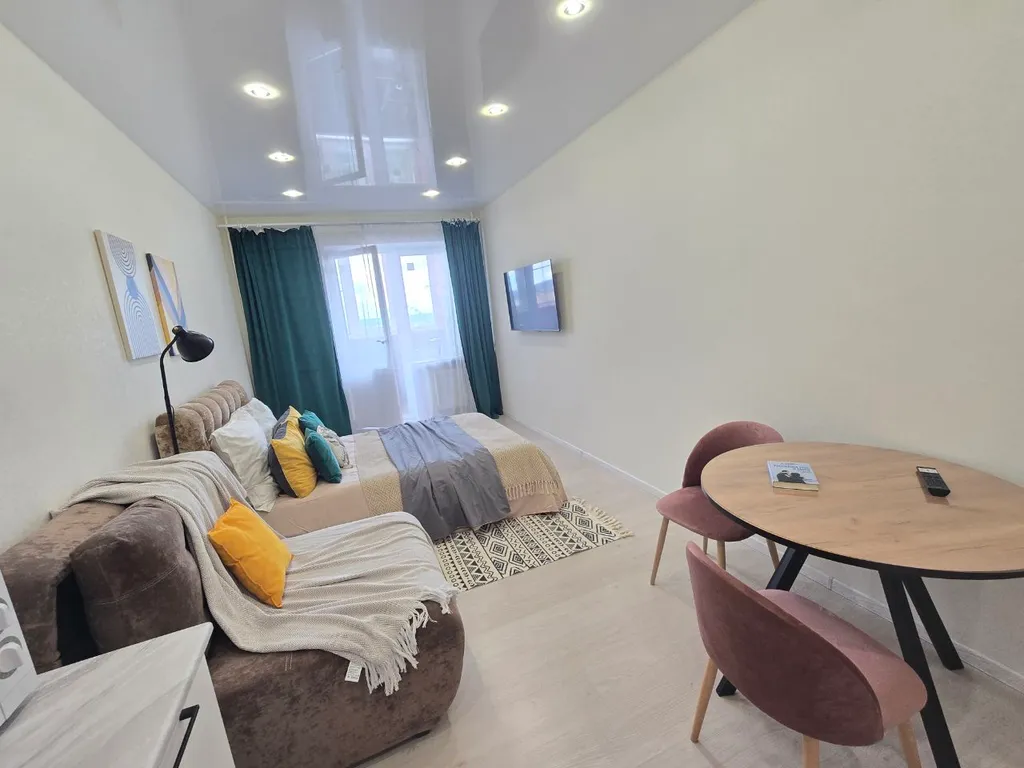 С видом на Успенский, бесконтактное заселение