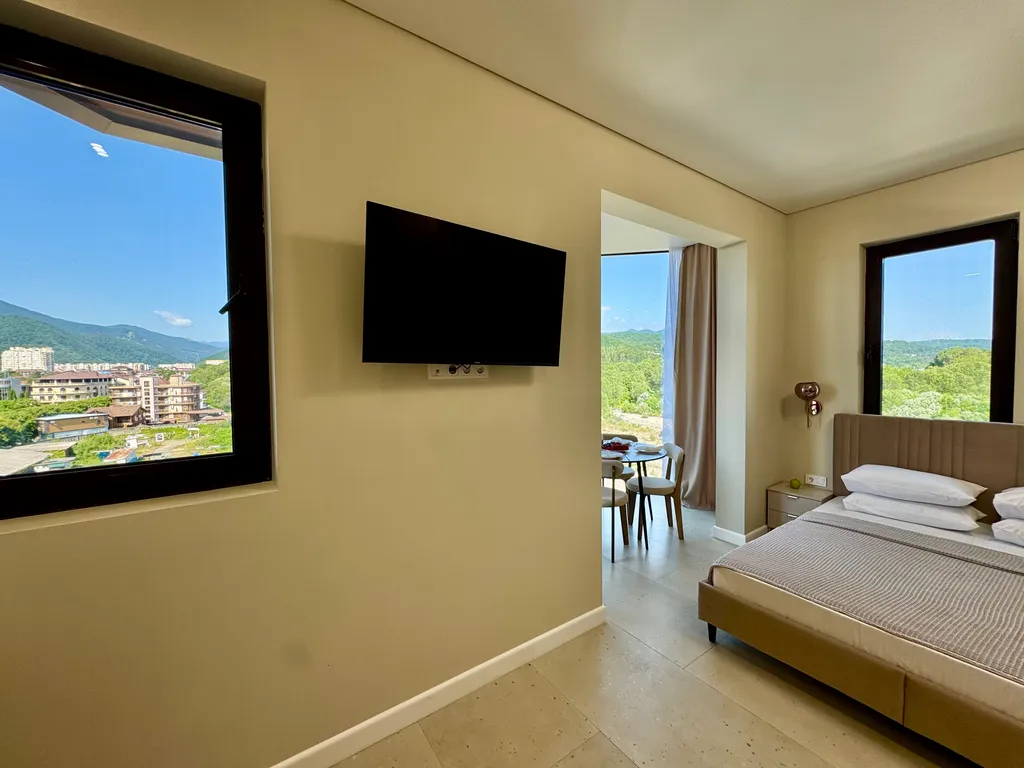 Квартира Квартира Делюкс с балконом и видом на море и горы — Лазаревское