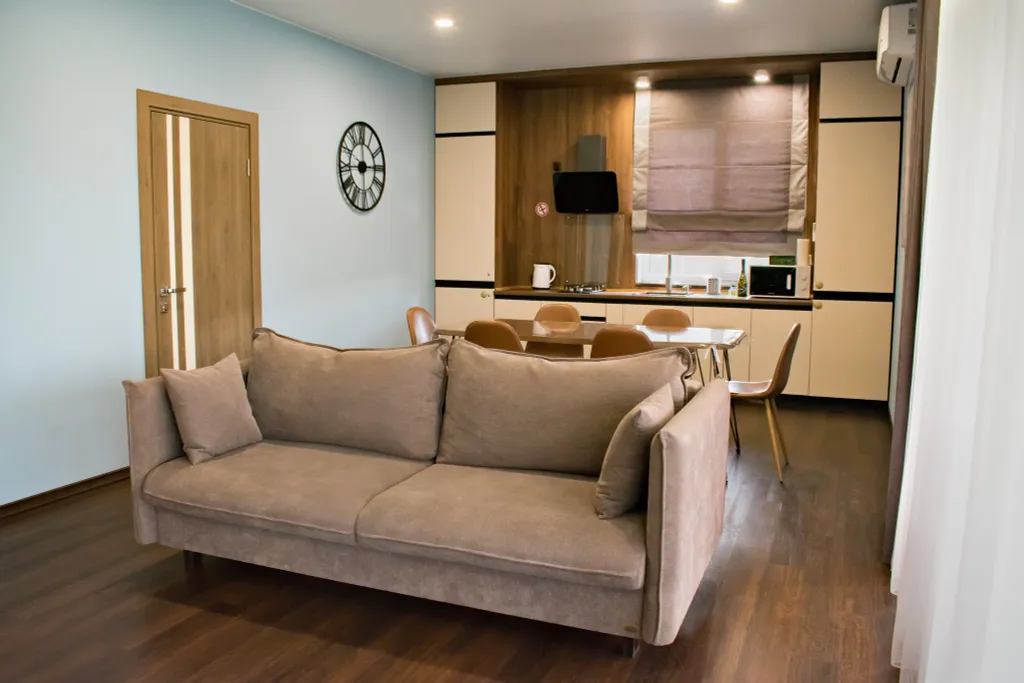 Дом с бассейном