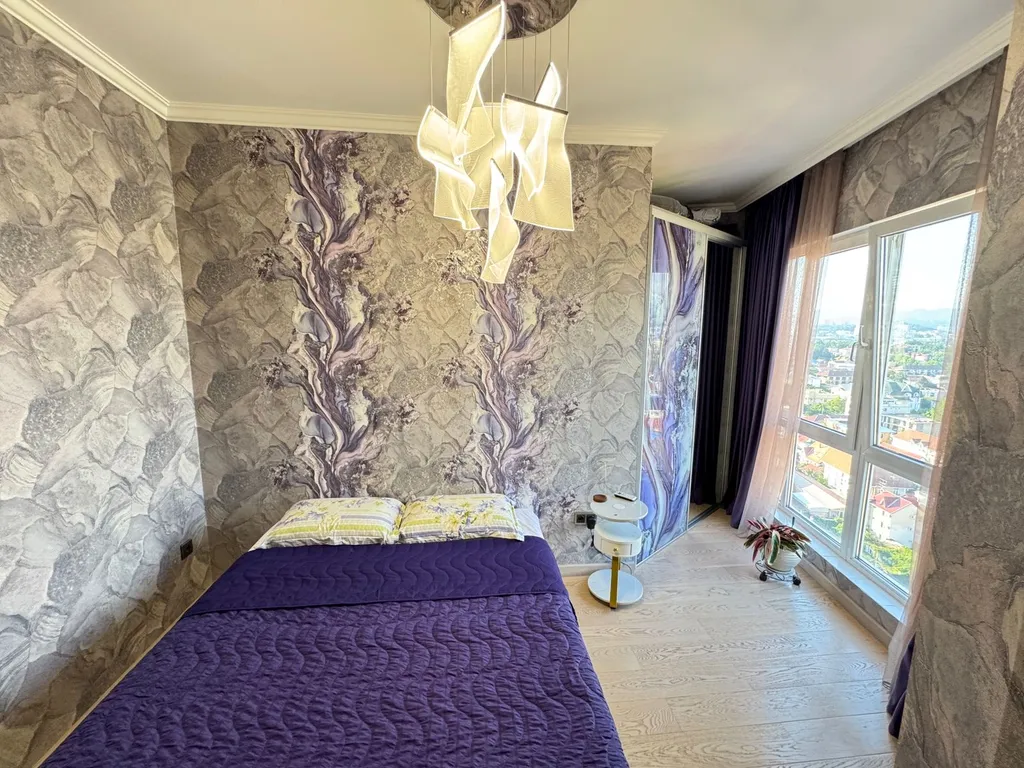 Просторная квартира с шикарным видом рядом с центральной набережной