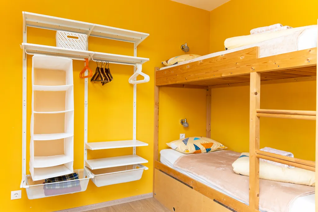 Просторная студия с видом на горы