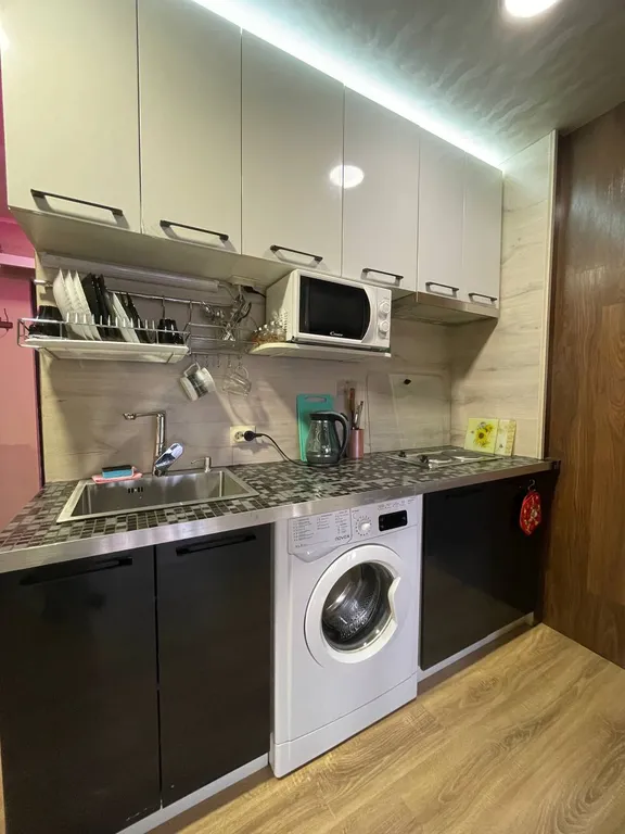 Уютная студия с очень удобным расположением