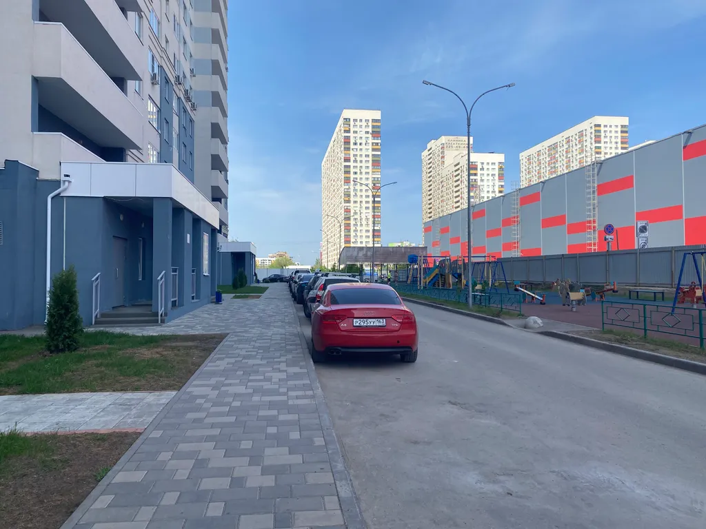 Квартира-студия с новым дизайнерским ремонтов в новом доме