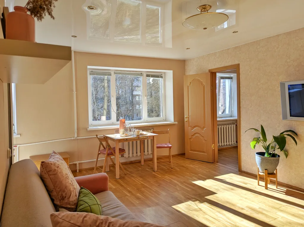 Двухкомнатная квартира возле Кремля