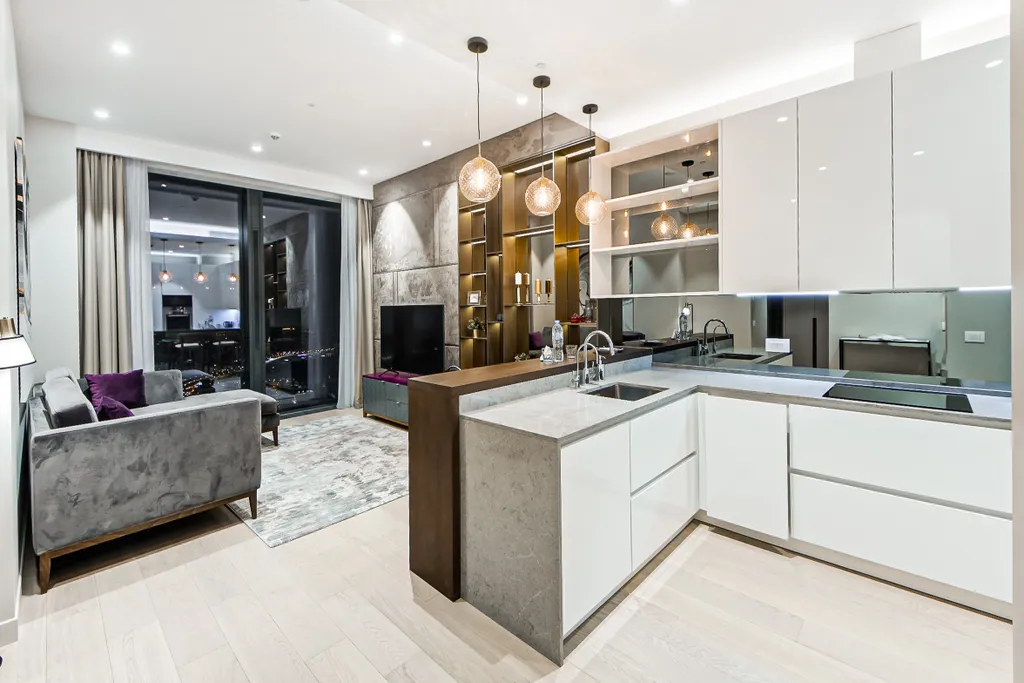 Уютный стильный романтичный апартамент на 60м этаже Neva Tower