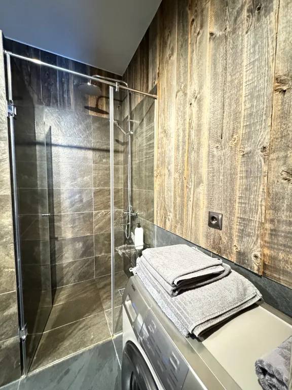 "Охта  Адвент" 53 м. "Лес" с камином у курорта