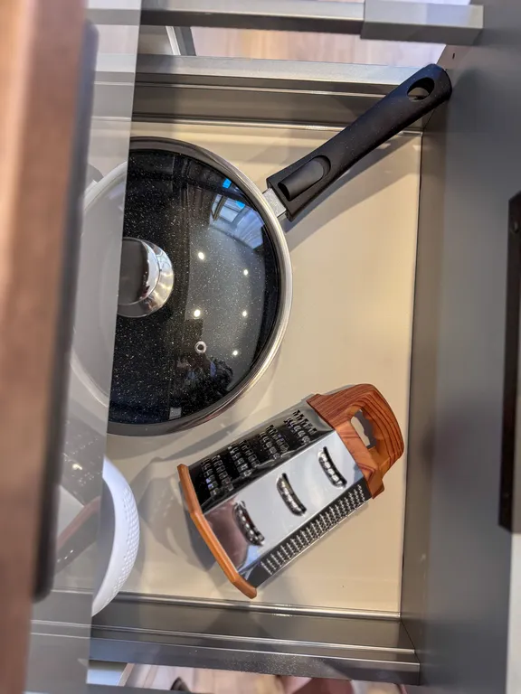 Матрёшка — дизайнерская квартира в престижном ЖК Достояние