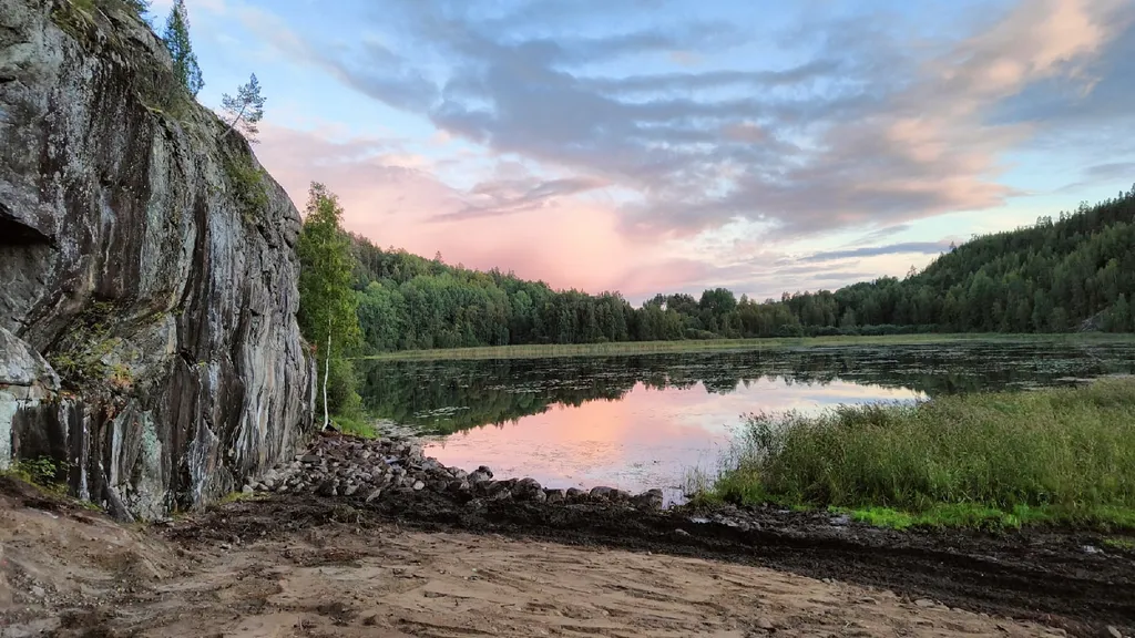 Дом и кемпинг у Змеиной горы