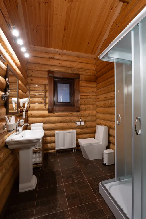 Бревенчатый коттедж вип 2, 4 спальни на берегу озера Селигер