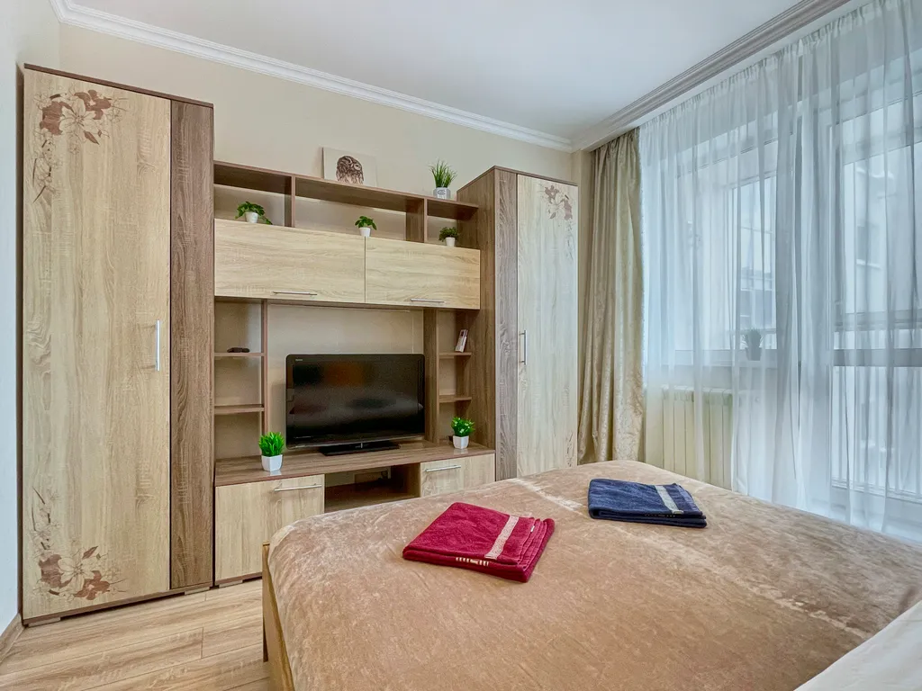 Уютная студия с большой лоджией в доме бизнес-класса