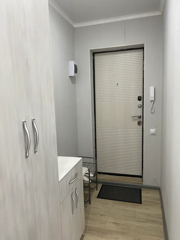 Апартамент с новым ремонтом возле ж/д вокзала