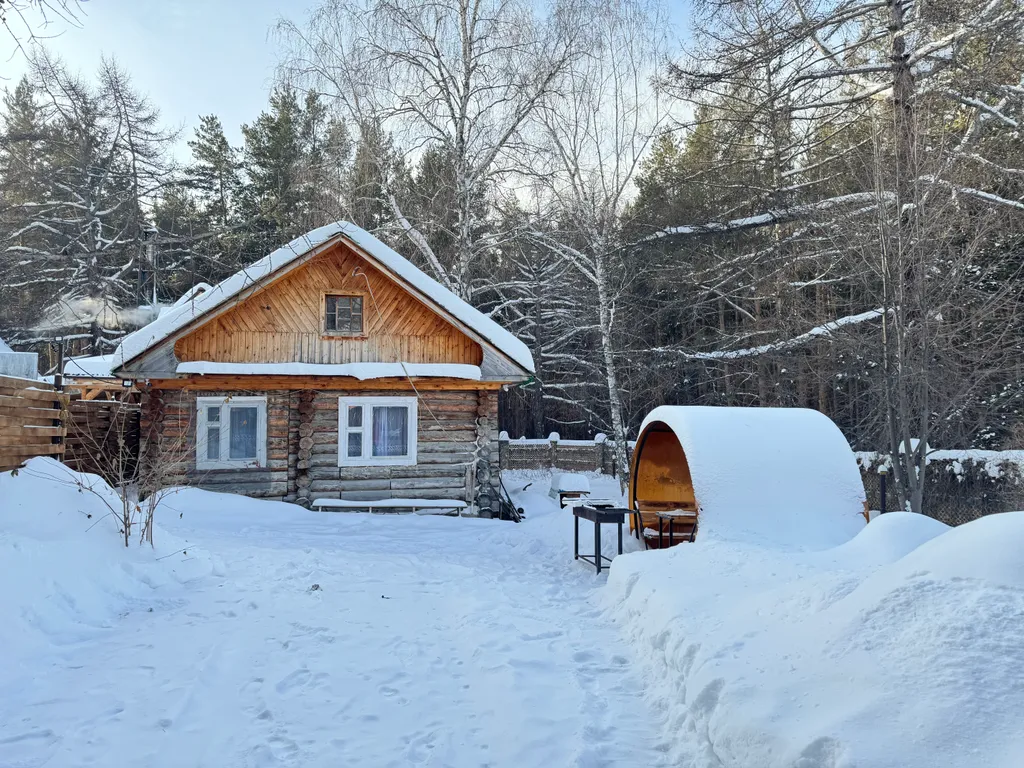 Коттедж Уютный домик с антуражной печью у леса в 3 километрах от ГЛЦ — аренда посуточно в Новоабзаково
