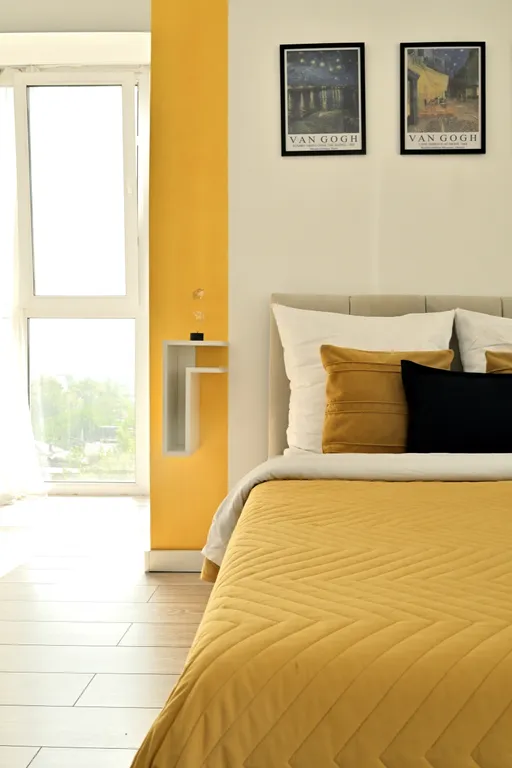 Уютная квартира-студия в центре города с красивым видом