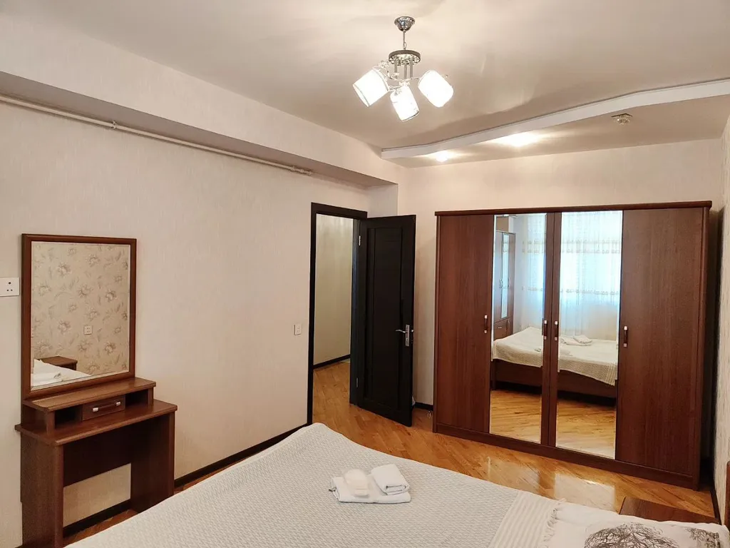 Квартира возле метро Кара Караева