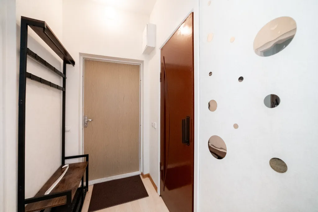 Уютная квартира с большим аквариумом