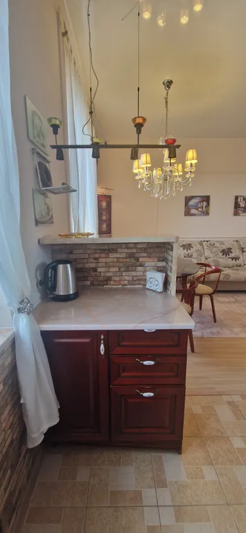 2-комнатная квартира в самом центре, рядом с набережной