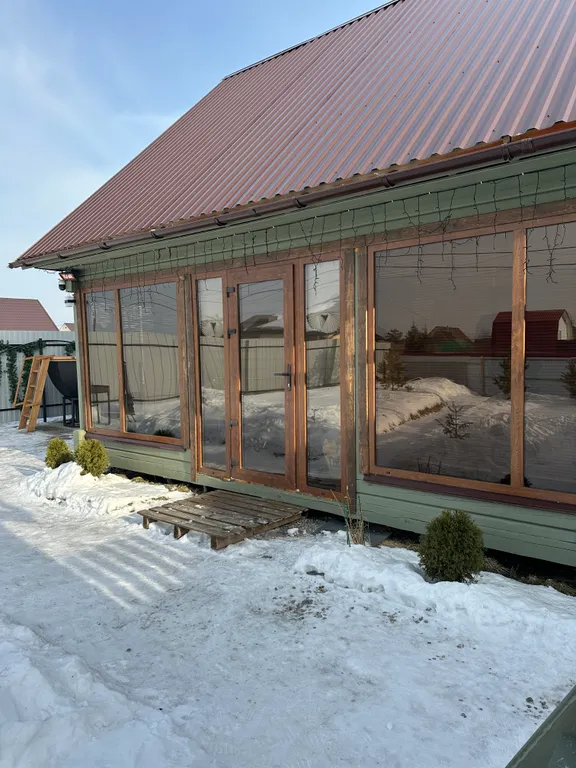 Дом-баня с бассейном и чаном