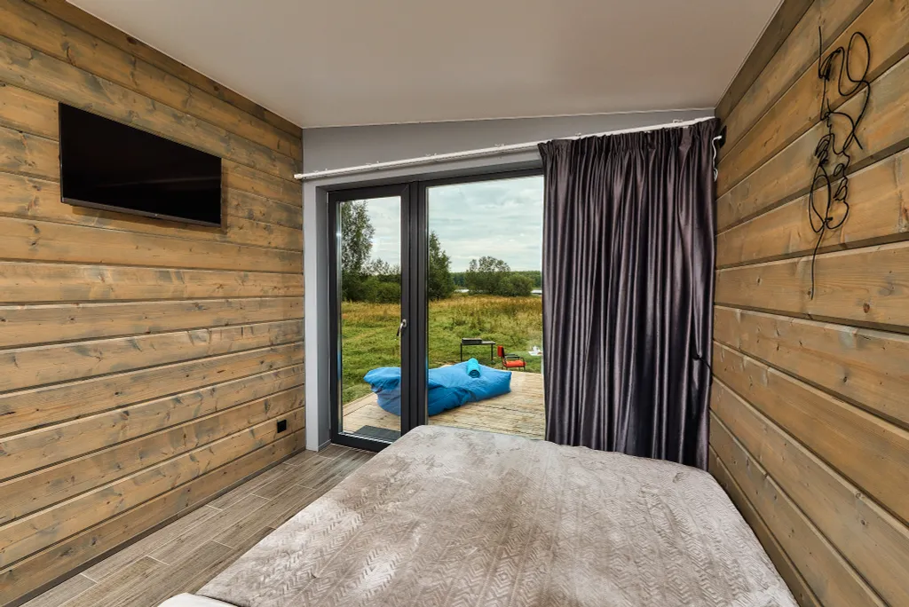 Мини-дом с горячей купелью Горе-Море