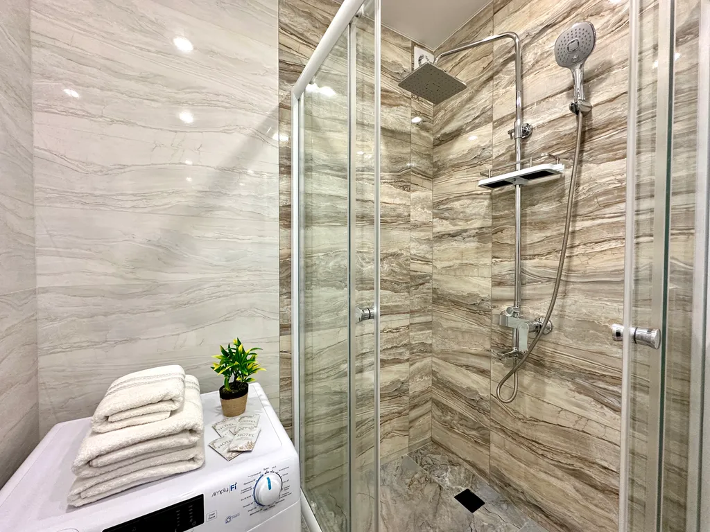 Уютная 1-комнатная квартира с видом на набережную и реку Свияга