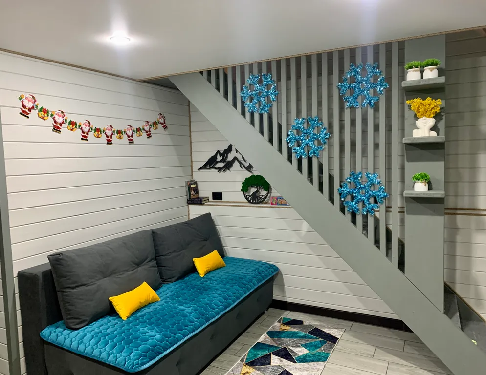 Отдельный домик а-фрейм с бассейном и видом на горы