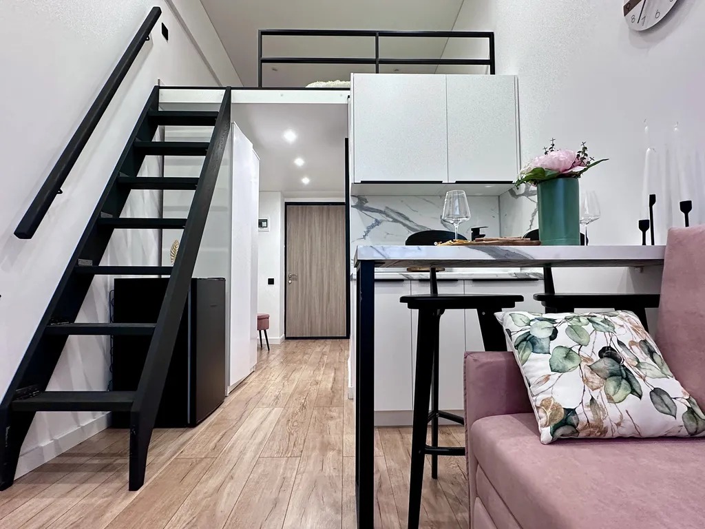 Двухуровневая квартира возле Измайловского дворца